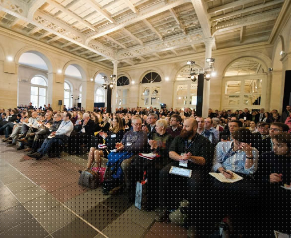 3 salles de conférence !